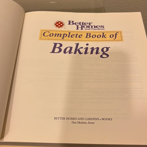 First Edition, 1995 Better Homes and Gardens Complete Book of Baking Hardcover - Picture 7 of 11